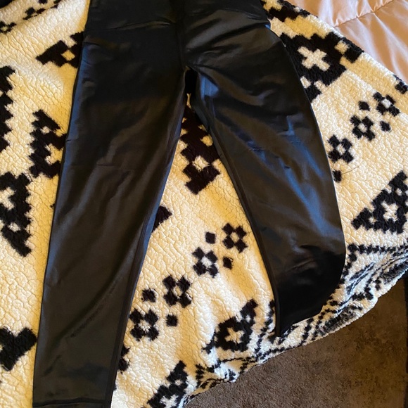 Victoria's Secret Pants - Brand new Victoria sport size large legging